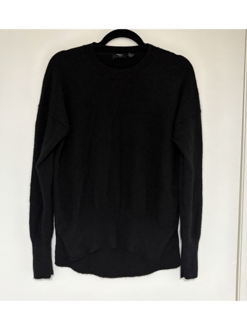 Theory Crew Neck Women’s Cashmere? Black Sweater Size Medium